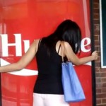 vending-machine-hugs